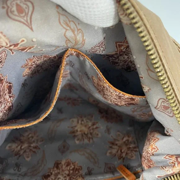 Hobo Angler Crossbody Bag - Picture 13 of 16